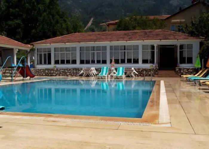 Klas Hotel 3*