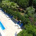 Klas Otel 3*
