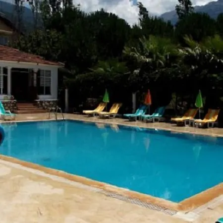 Klas Hotel 3*